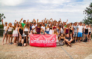 Barcelona Ausflug - Abifahrt Gruppenbild Unlimited Reisen